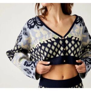 FREE PEOPLE Snow Bunny Cardigan Size M - Blue